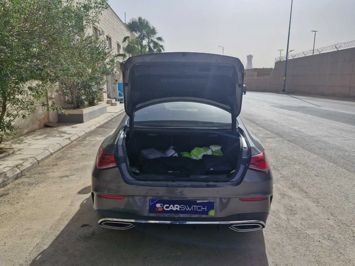 Car image 21
