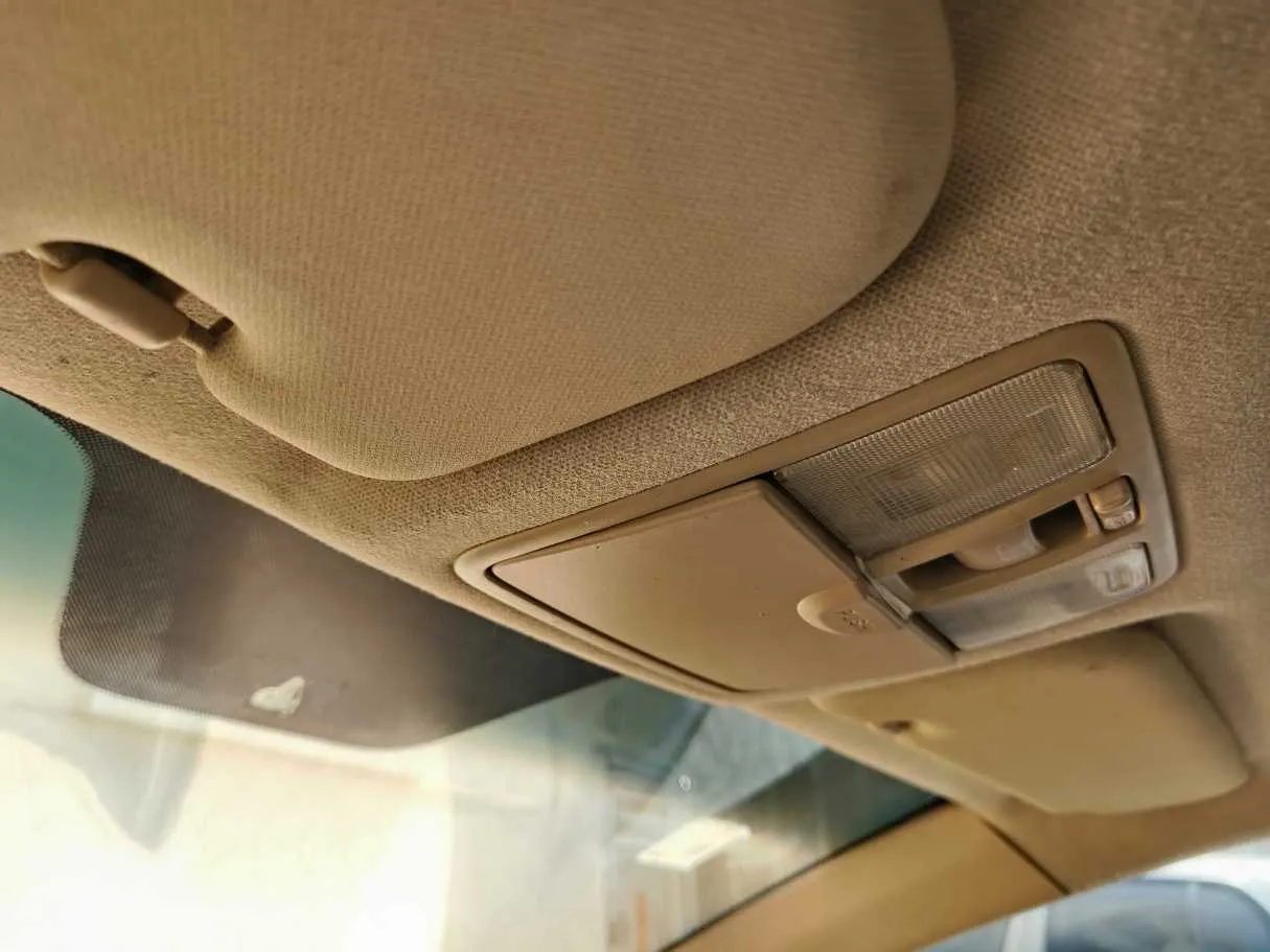 Car image 32