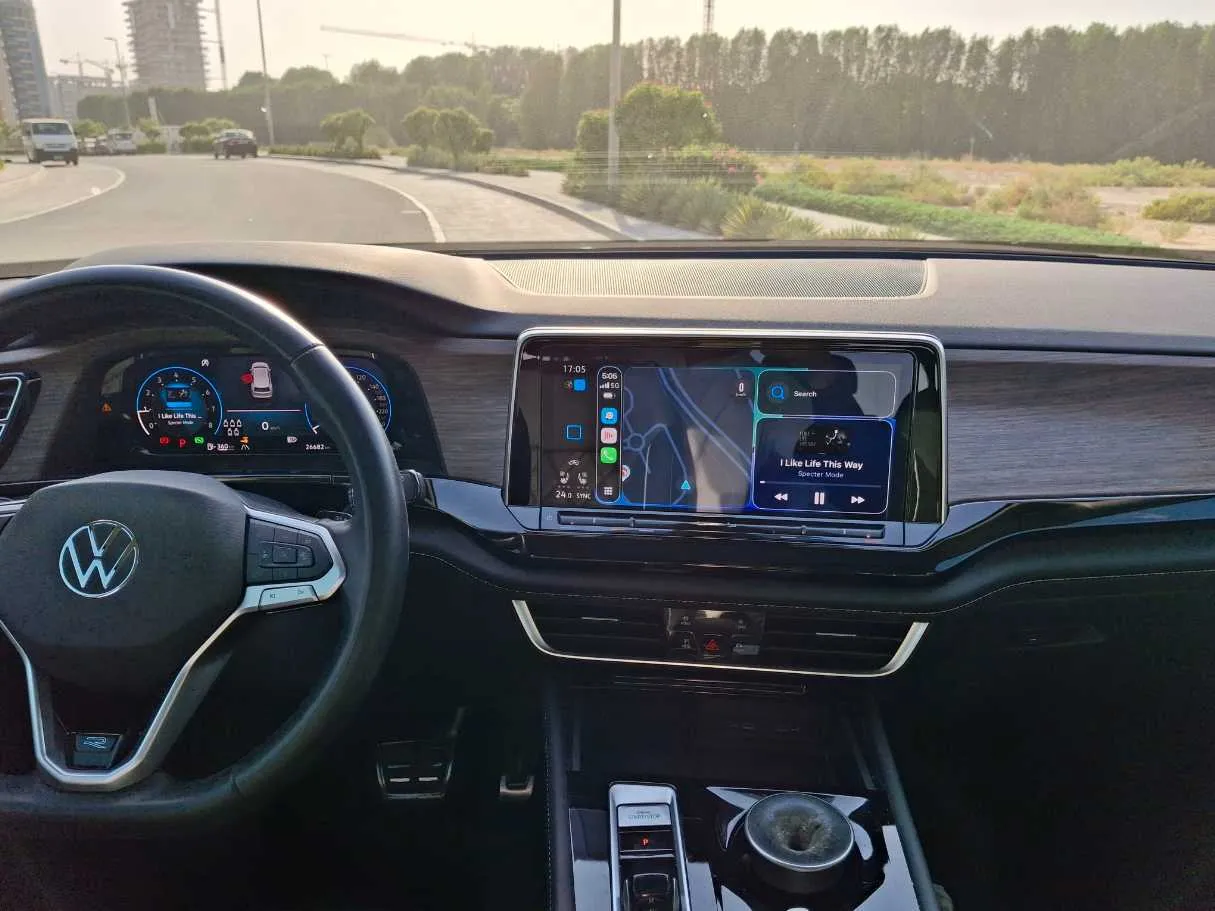 Car image 16