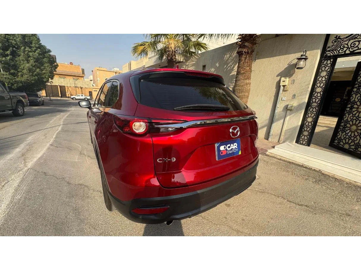 Car image 7