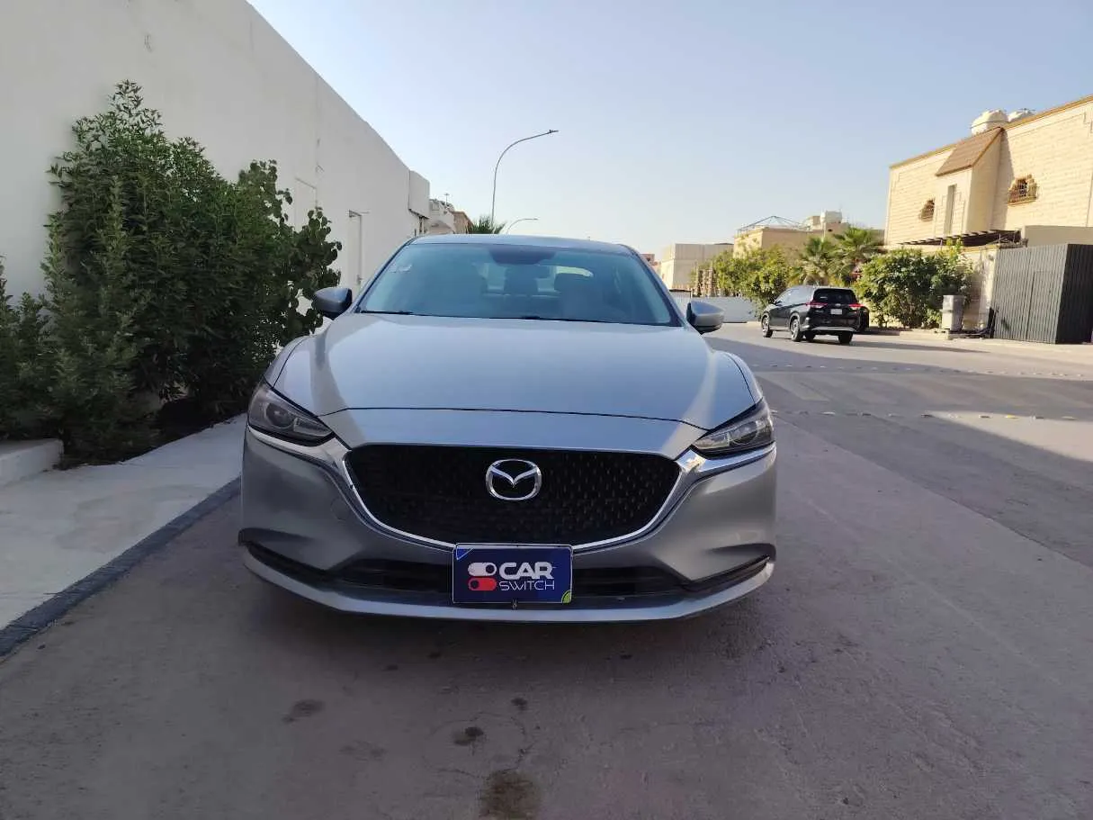 Car image 2