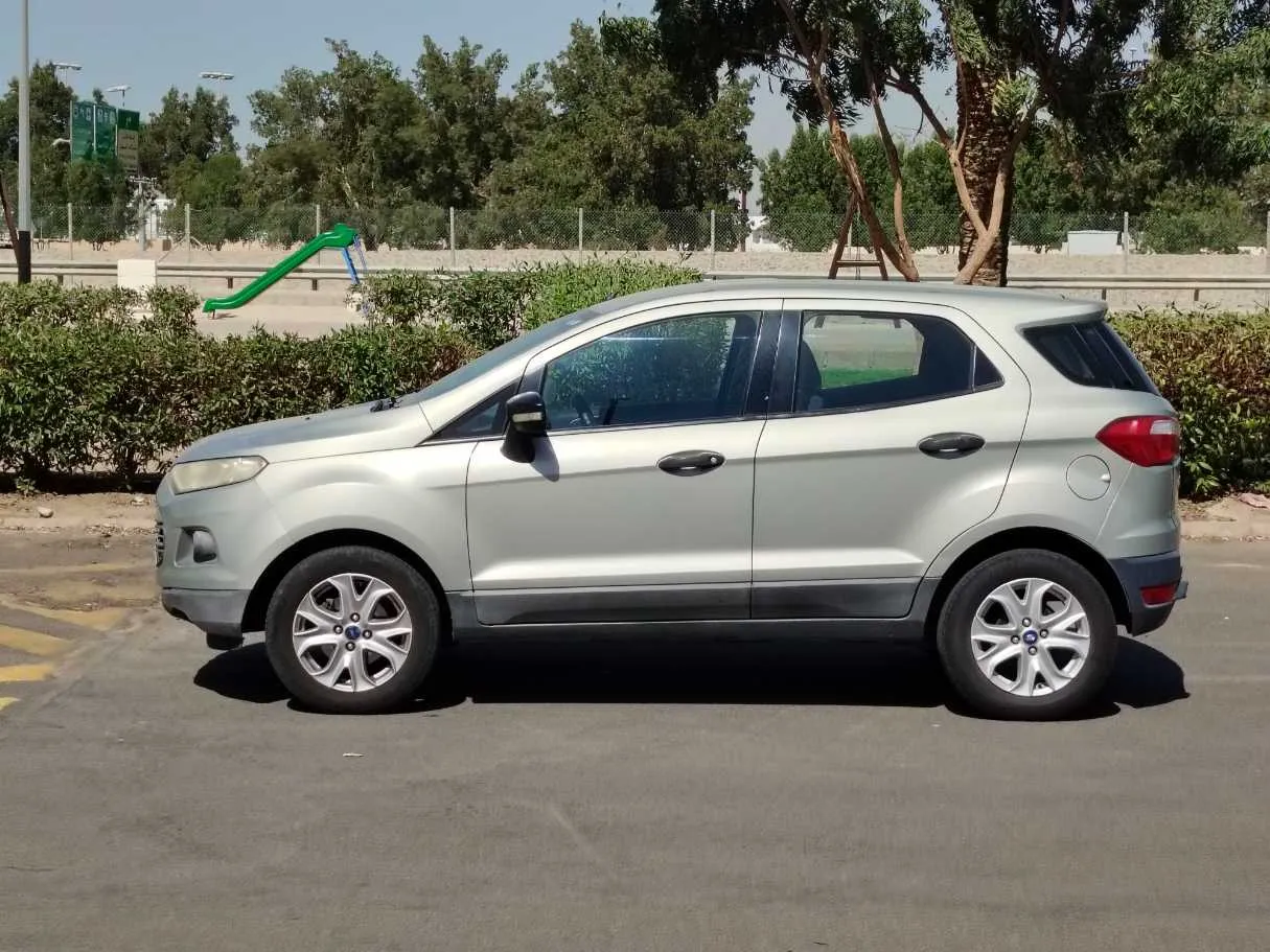 Car image 7