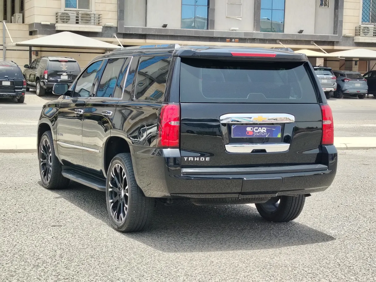 Car image 7