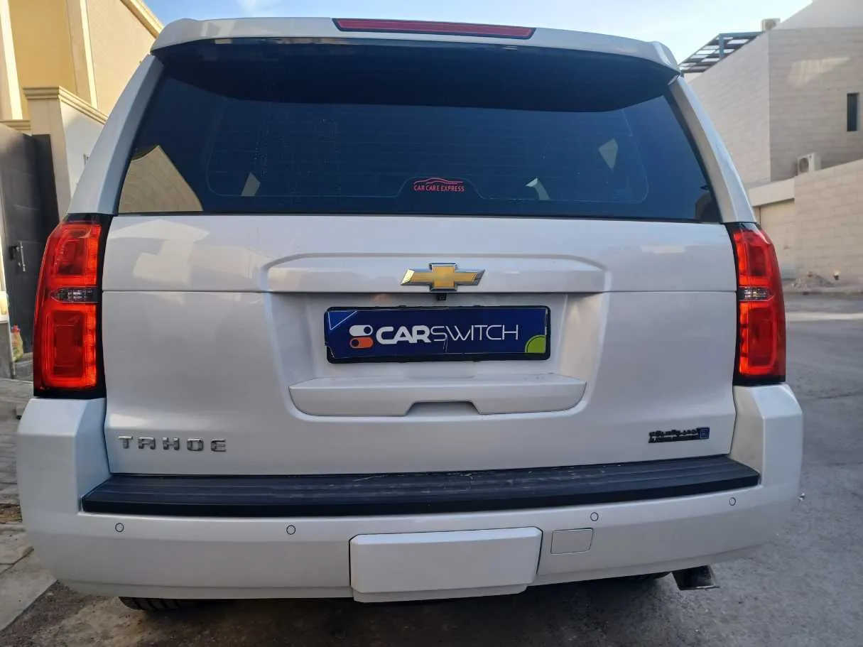 Car image 6