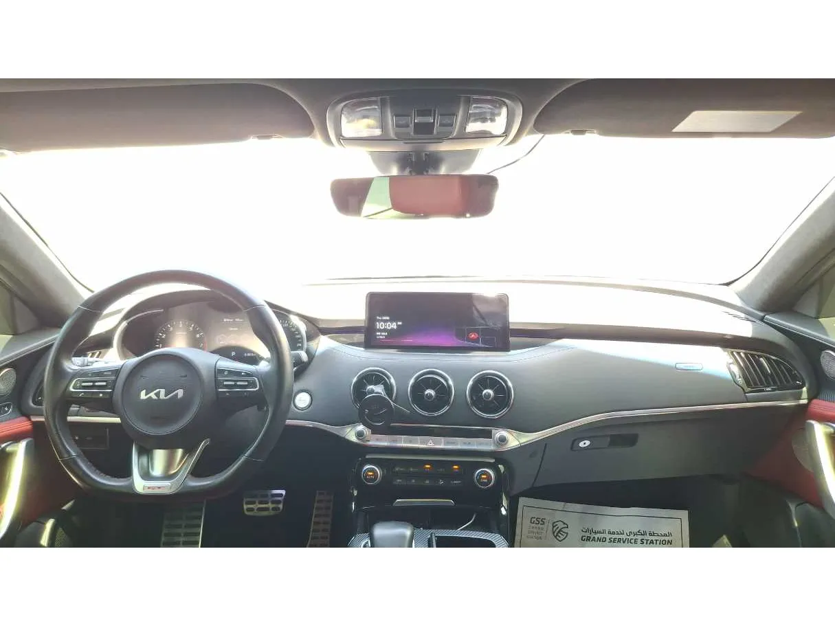 Car image 16