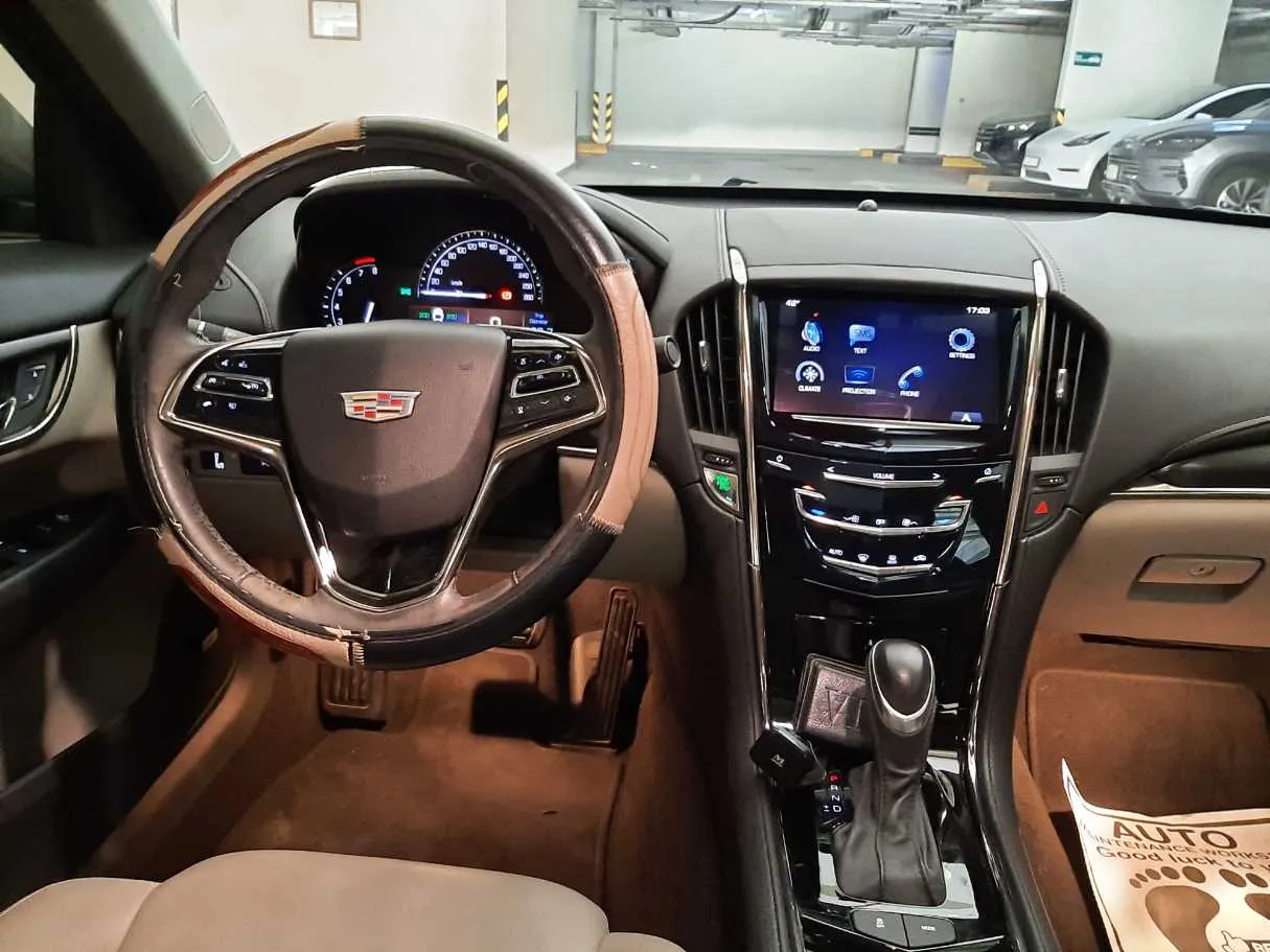 Car image 16