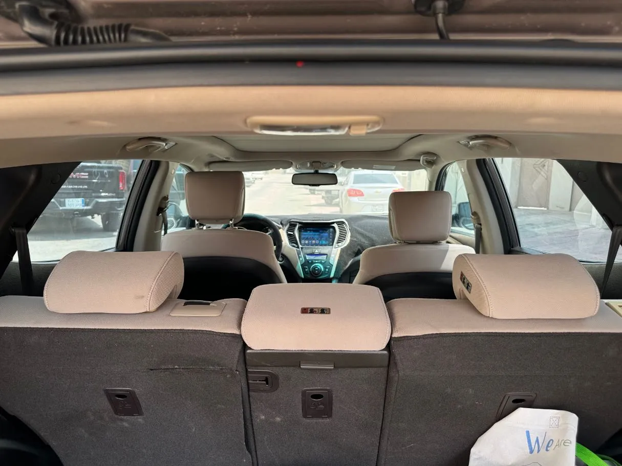 Car image 23
