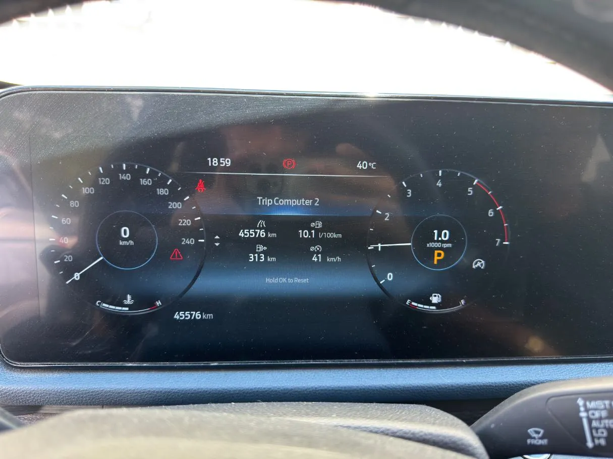 Car image 20