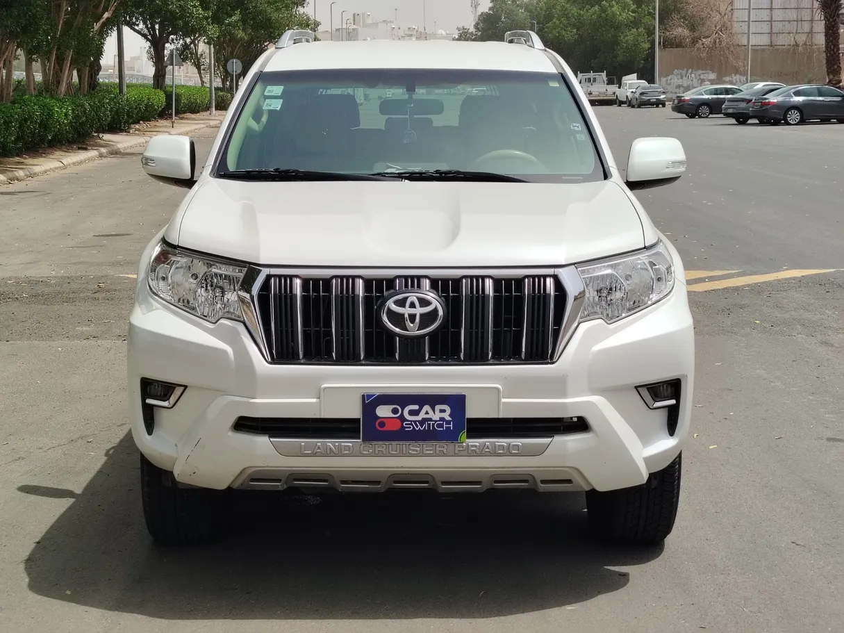 Car image 2