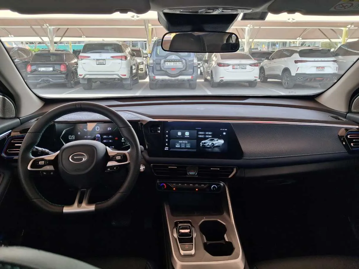 Car image 13