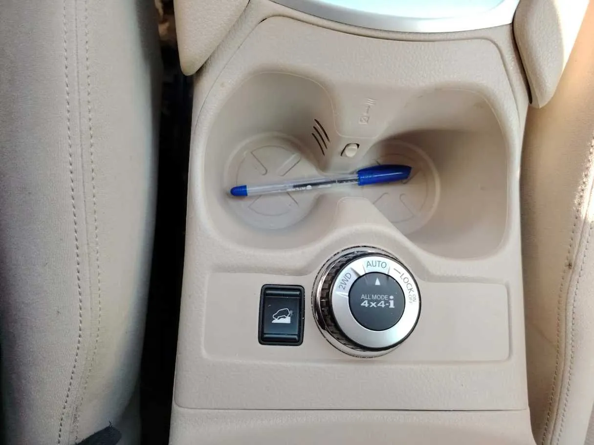 Car image 23