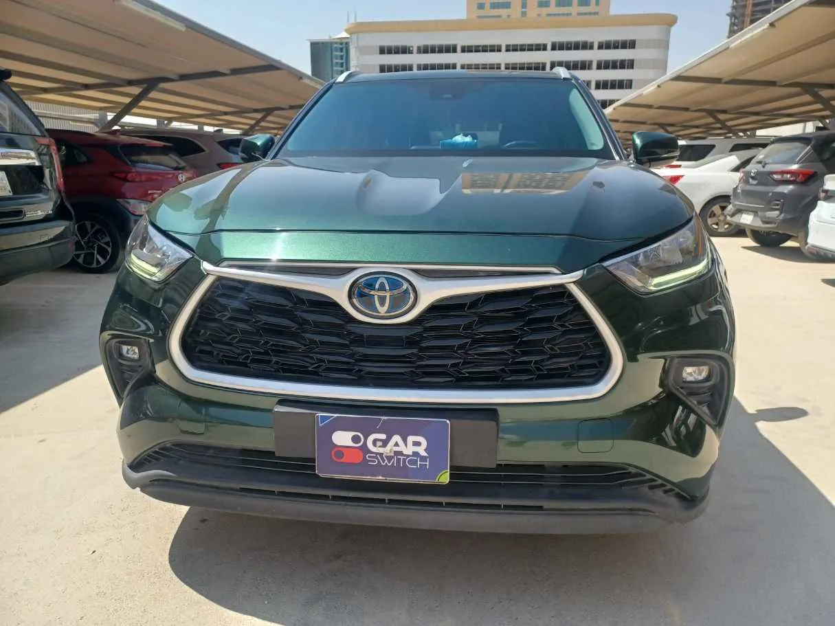 Car image 2