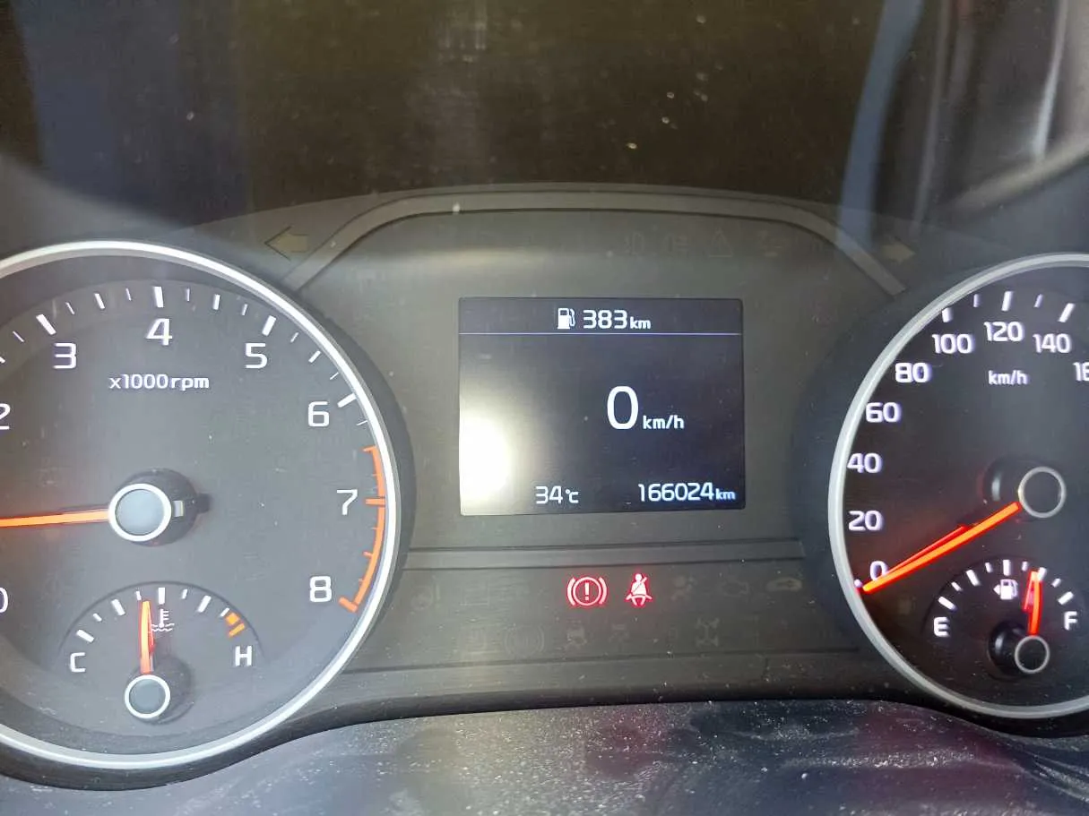 Car image 26