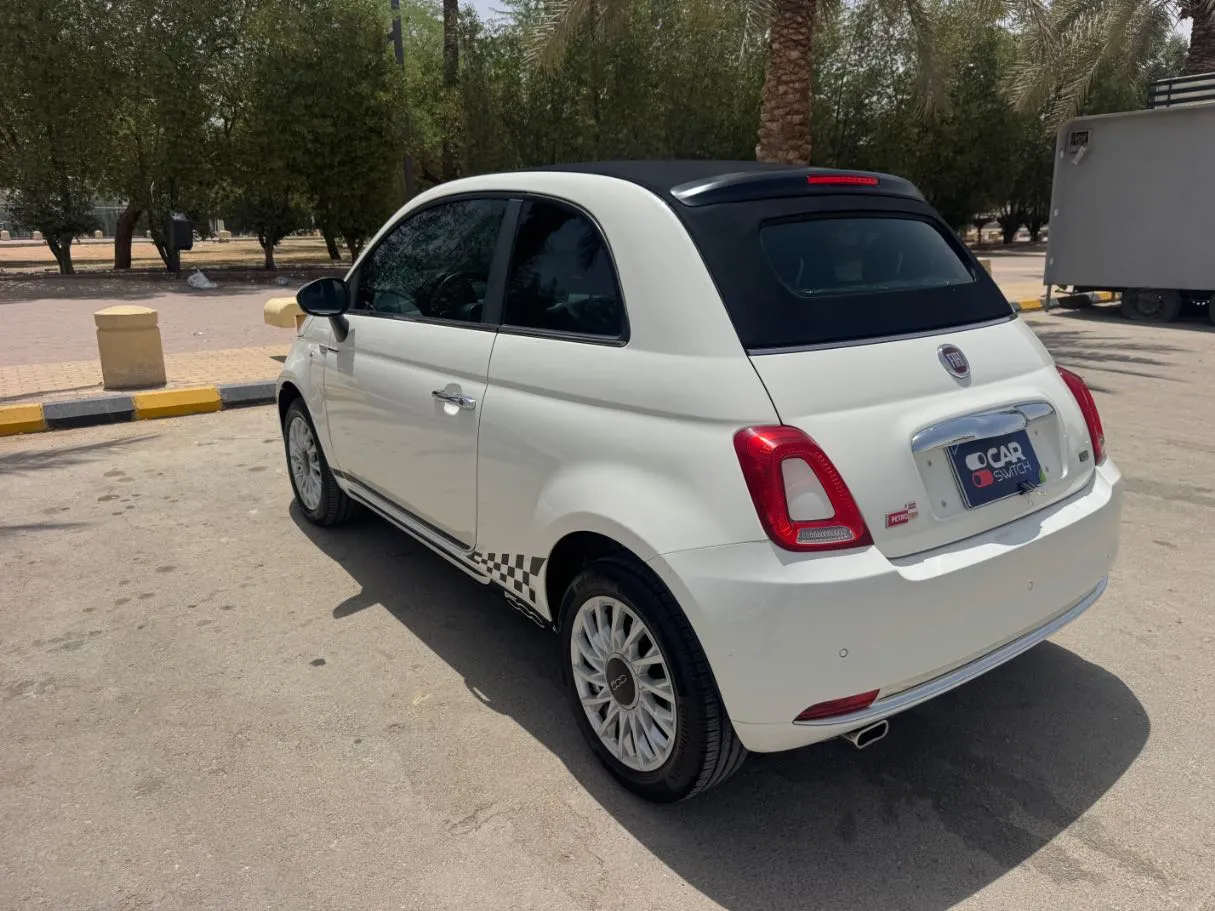 Car image 7