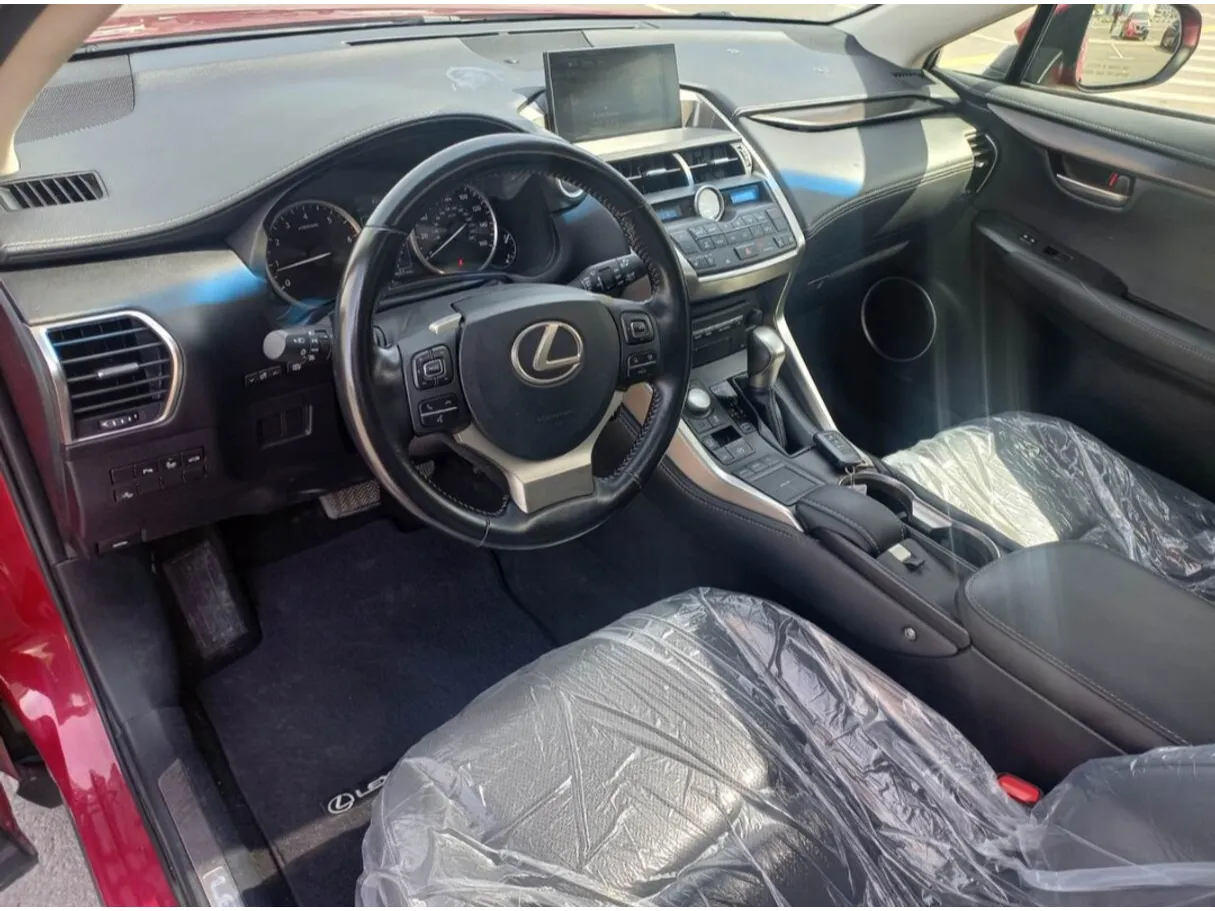Car image 5