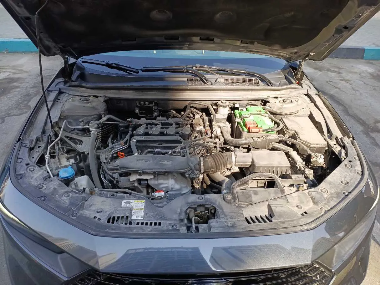 Car image 24