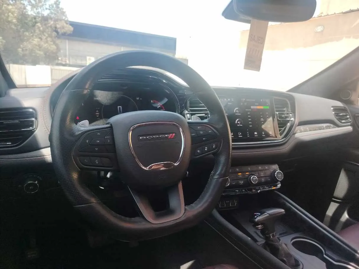 Car image 28