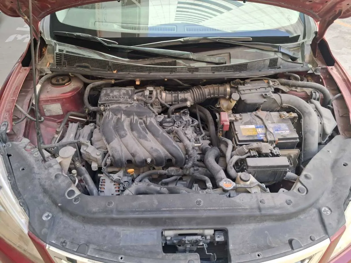 Car image 15