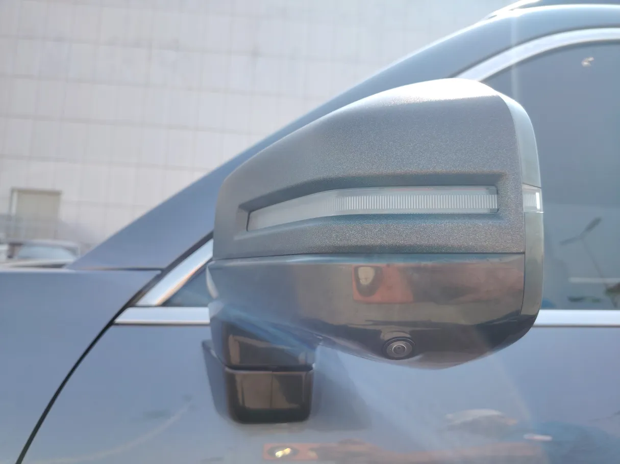 Car image 31