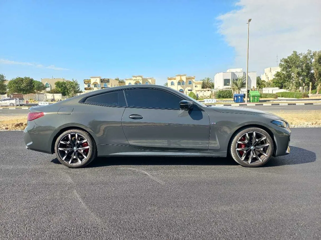 Car image 8