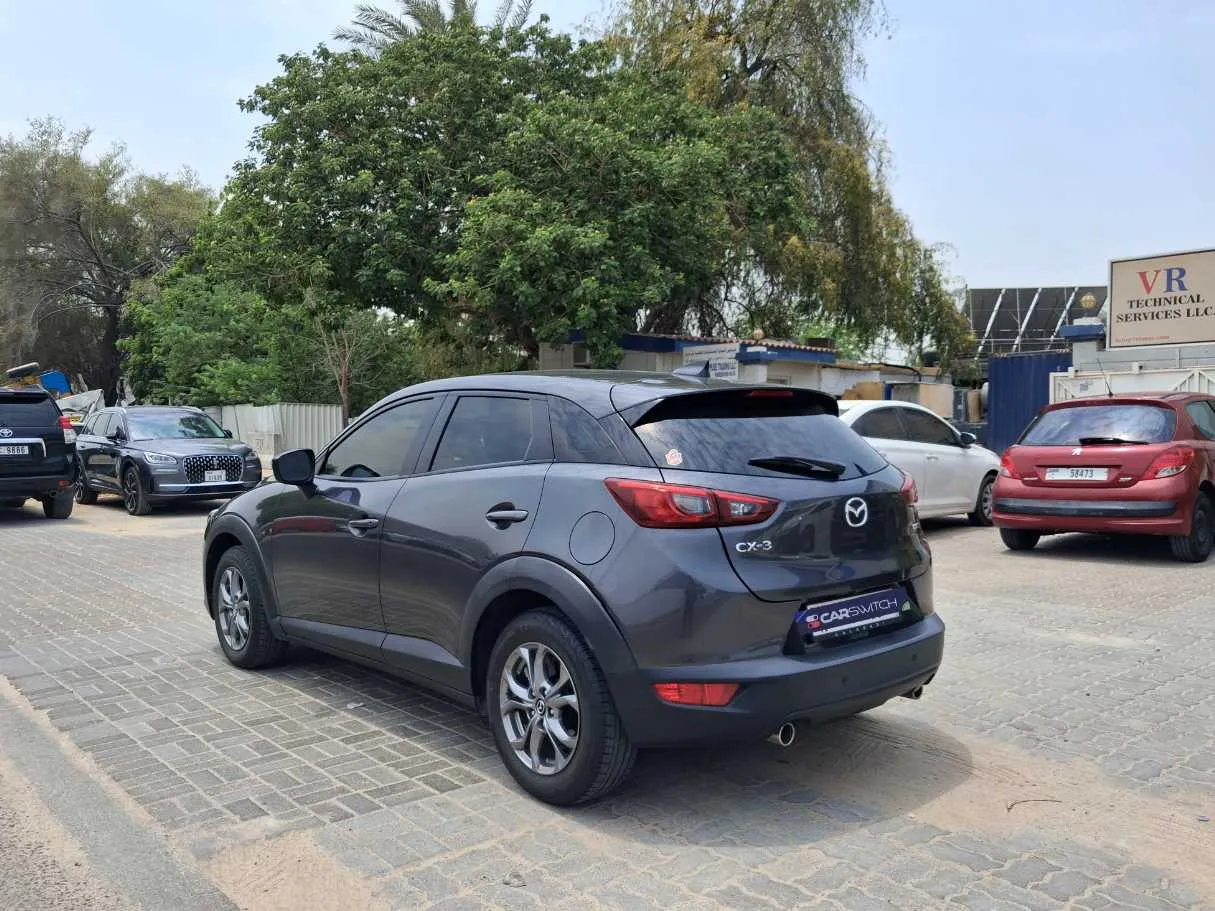 Car image 7