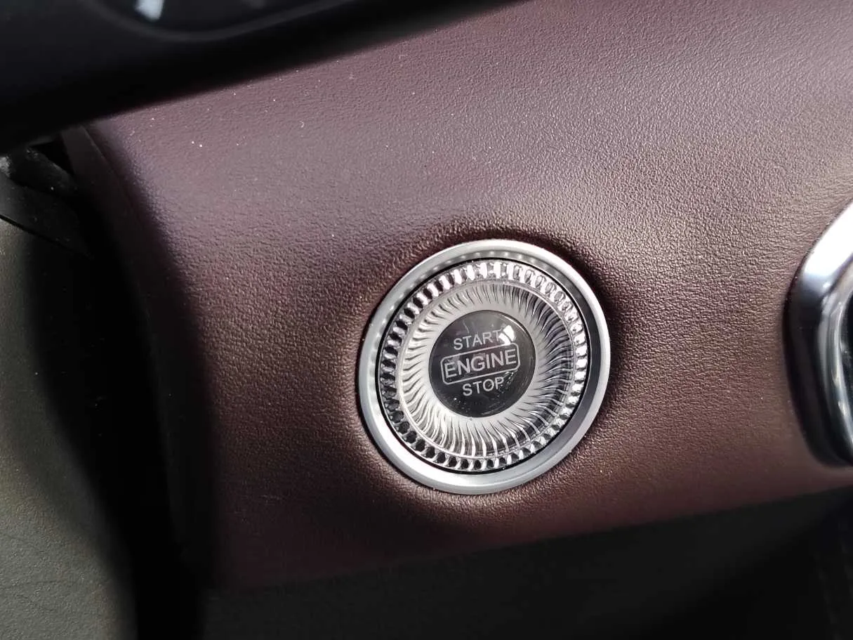 Car image 34