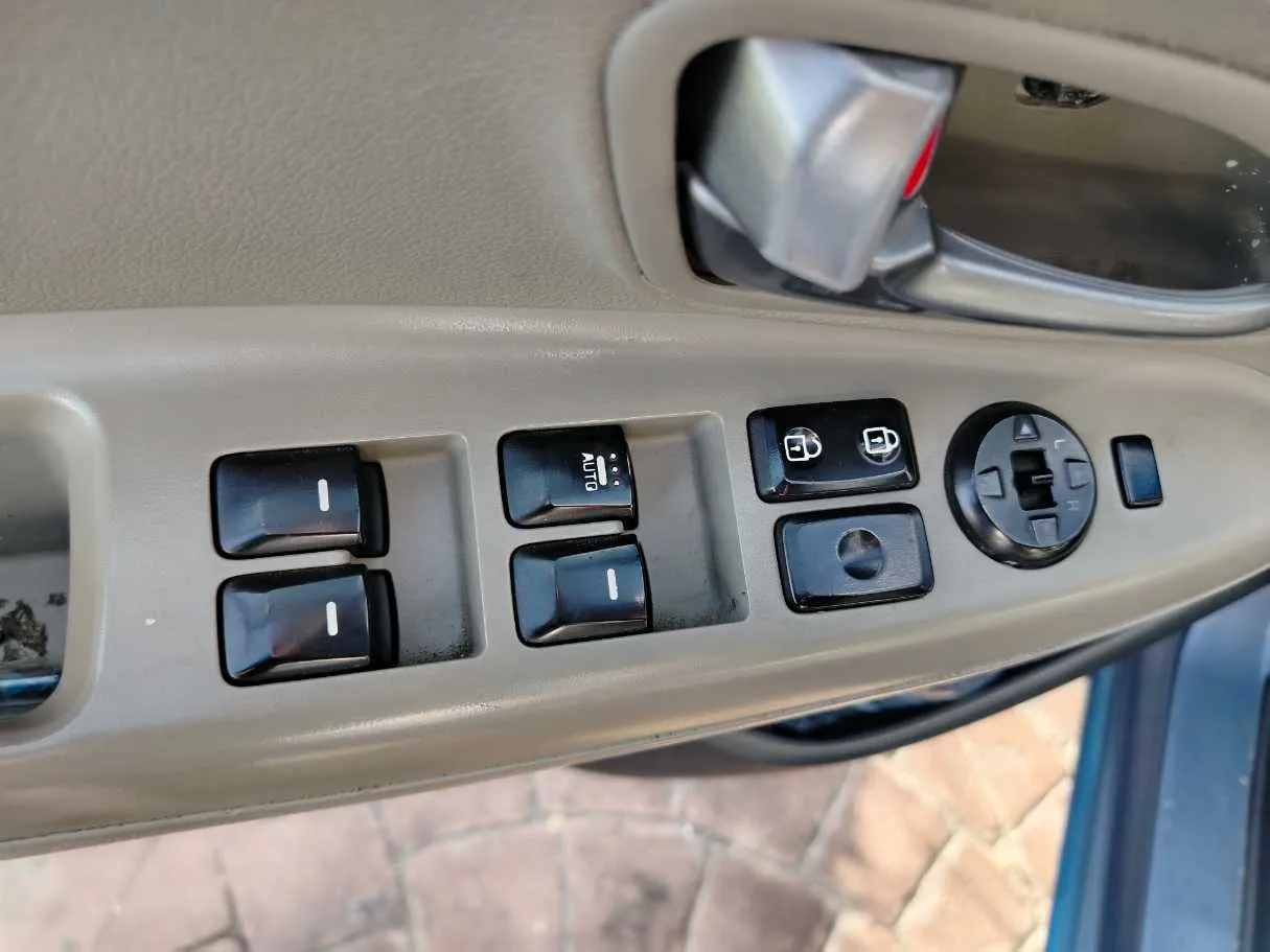 Car image 31