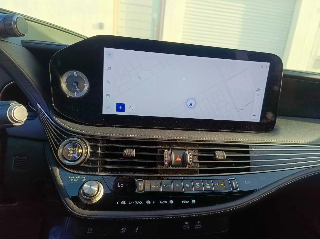 Car image 29