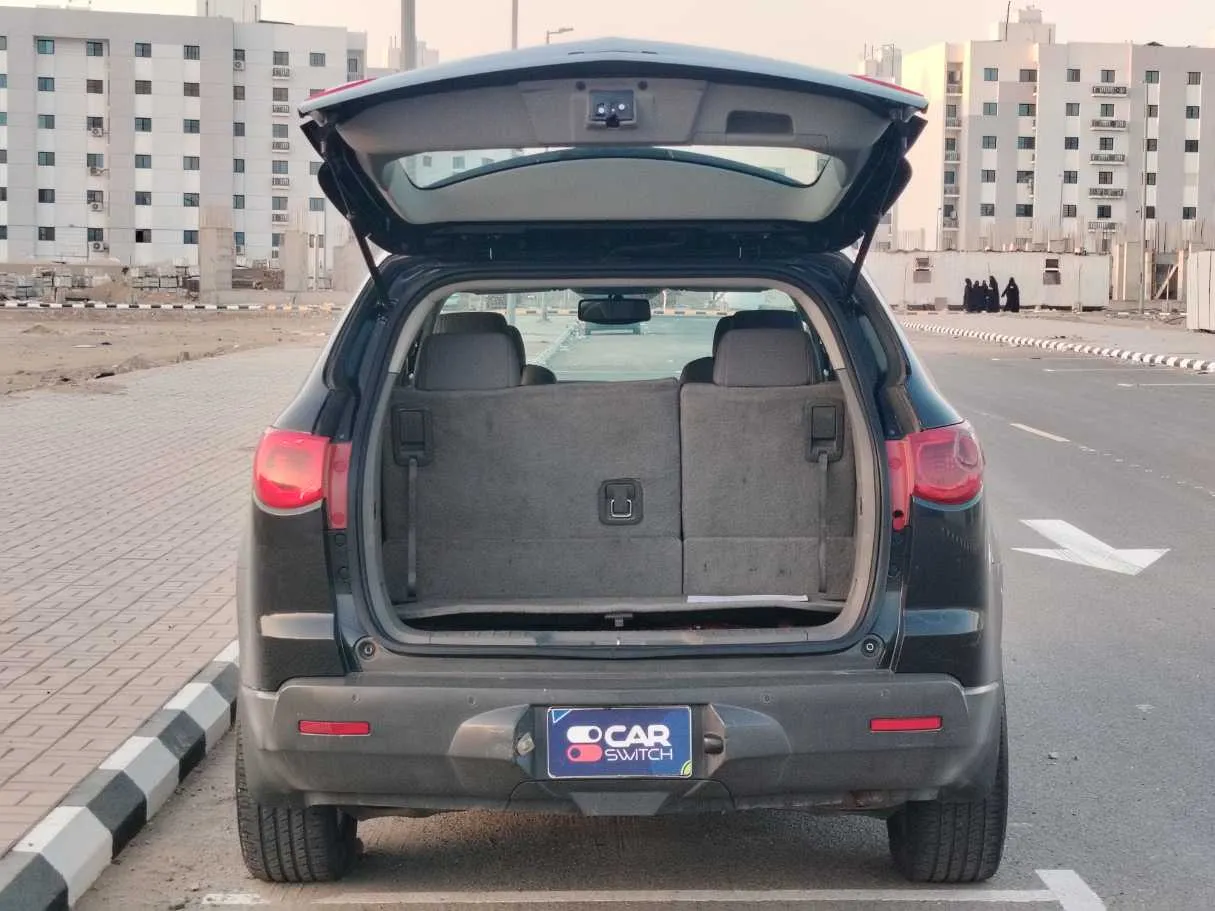 Car image 23