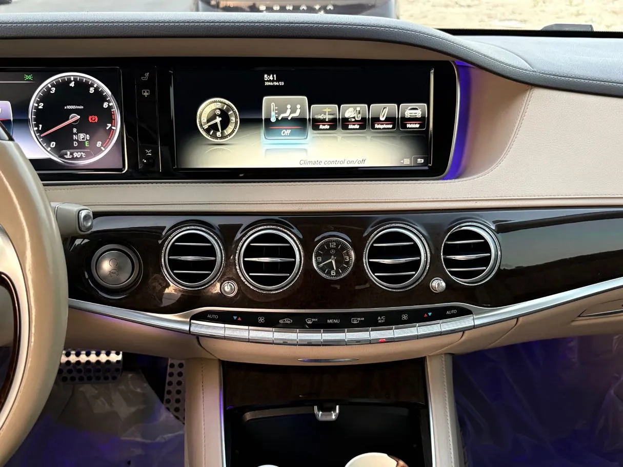 Car image 21