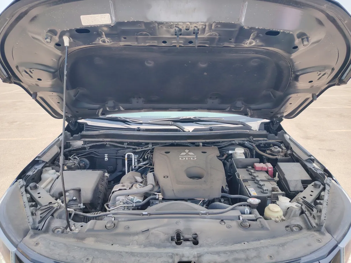 Car image 37