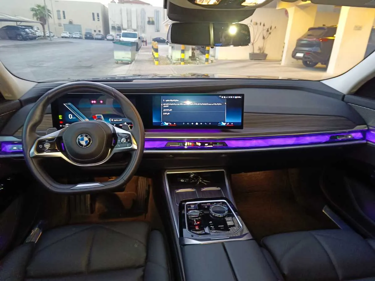 Car image 28