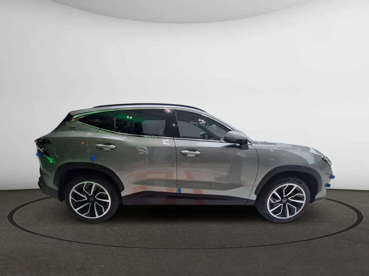 Car image 3