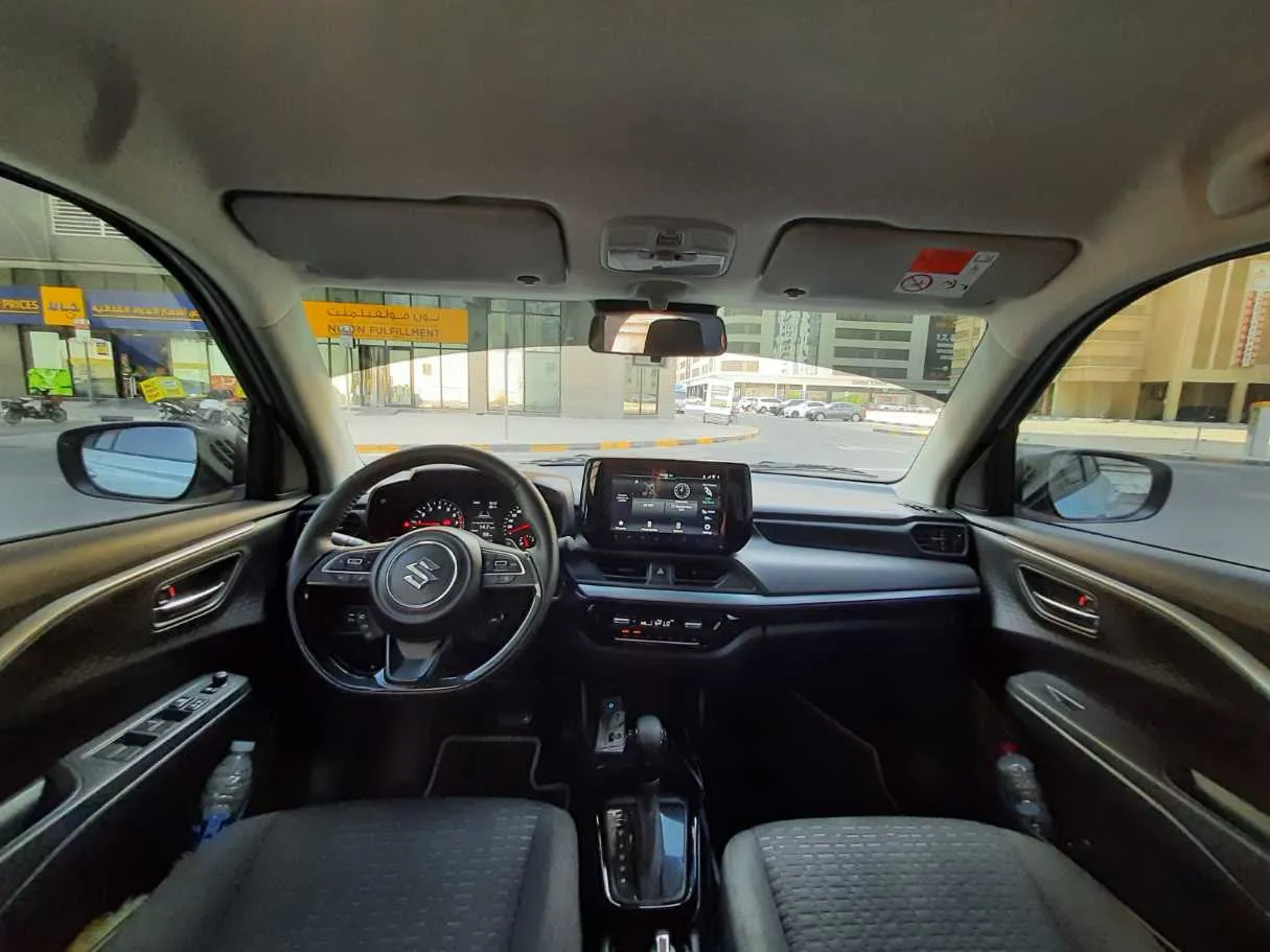 Car image 16