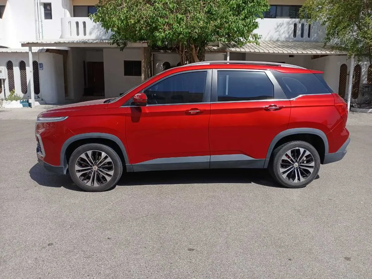Car image 8