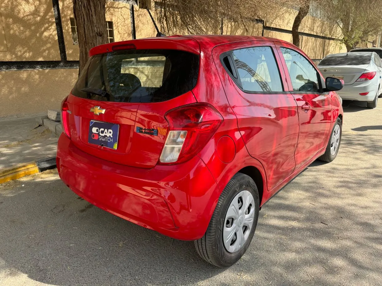 Car image 5