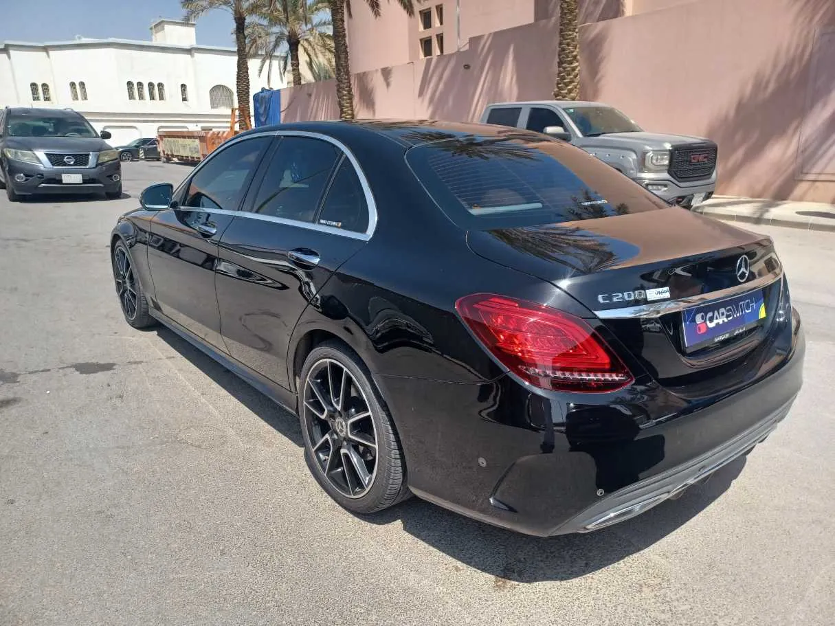 Car image 7
