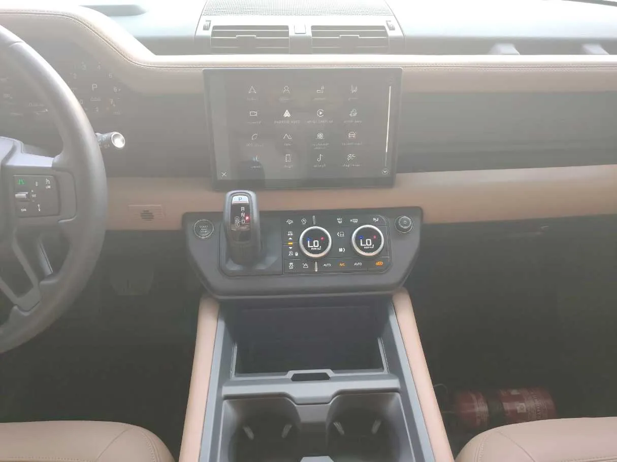 Car image 26