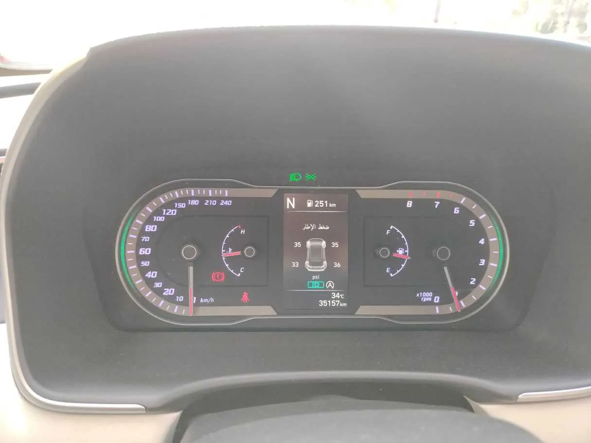 Car image 30