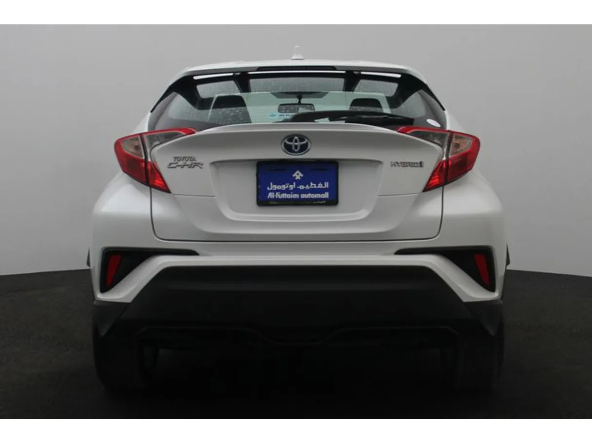 Car image 12