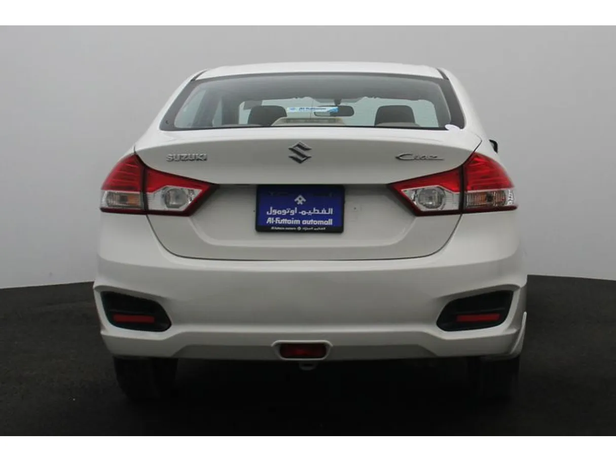 Car image 12