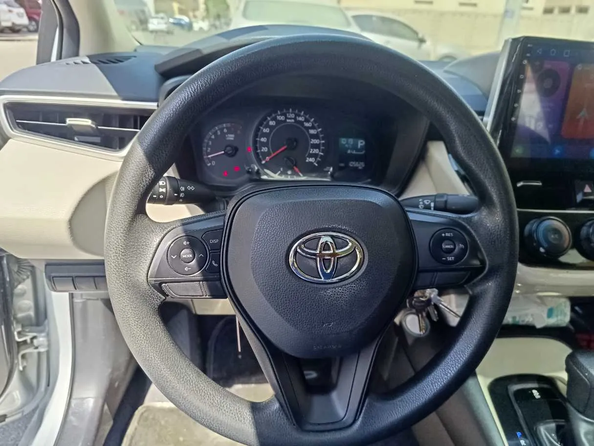 Car image 21