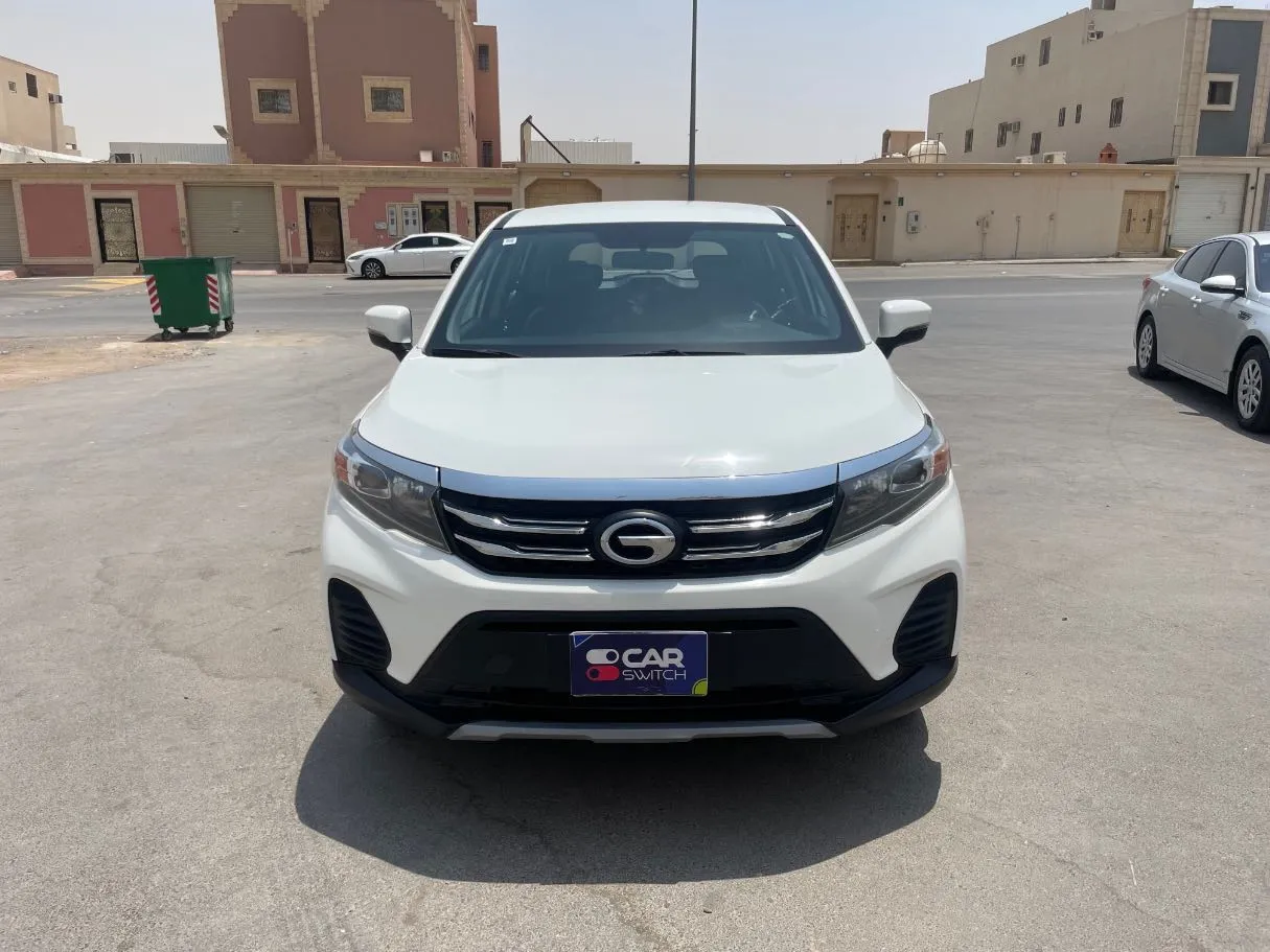 Car image 2