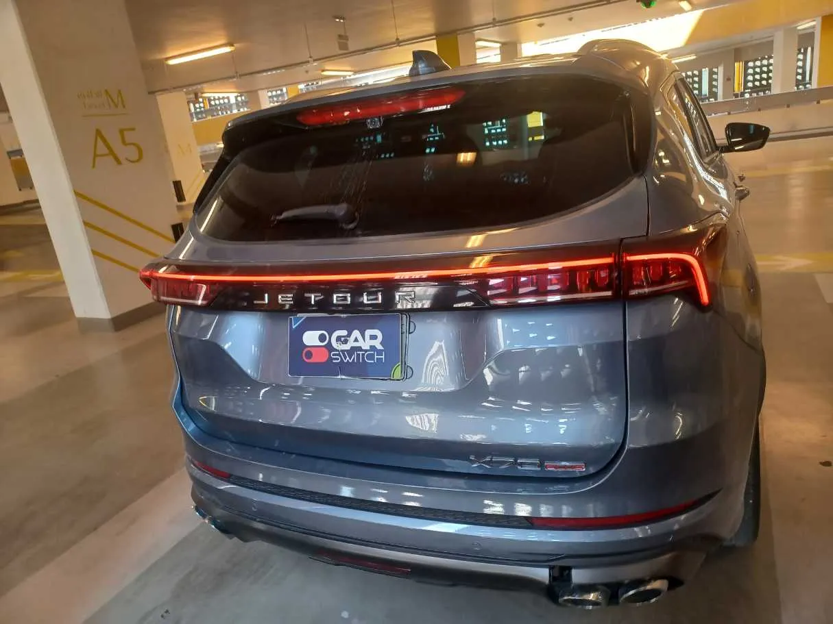 Car image 6