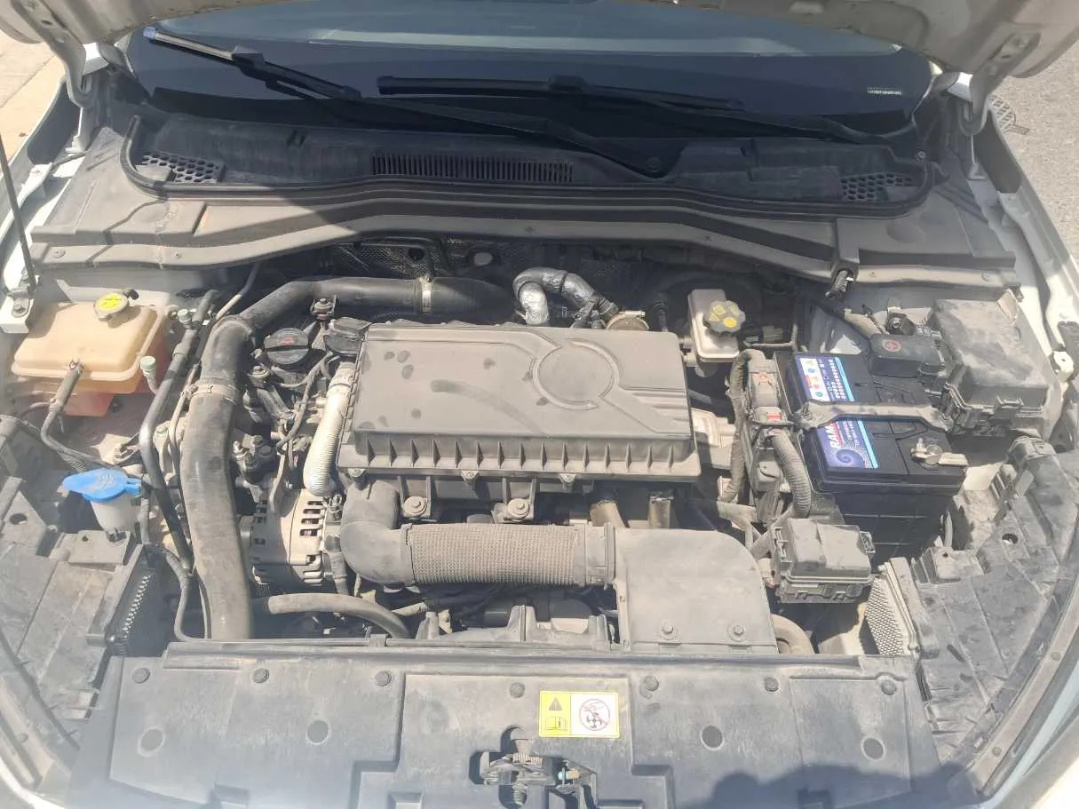 Car image 20