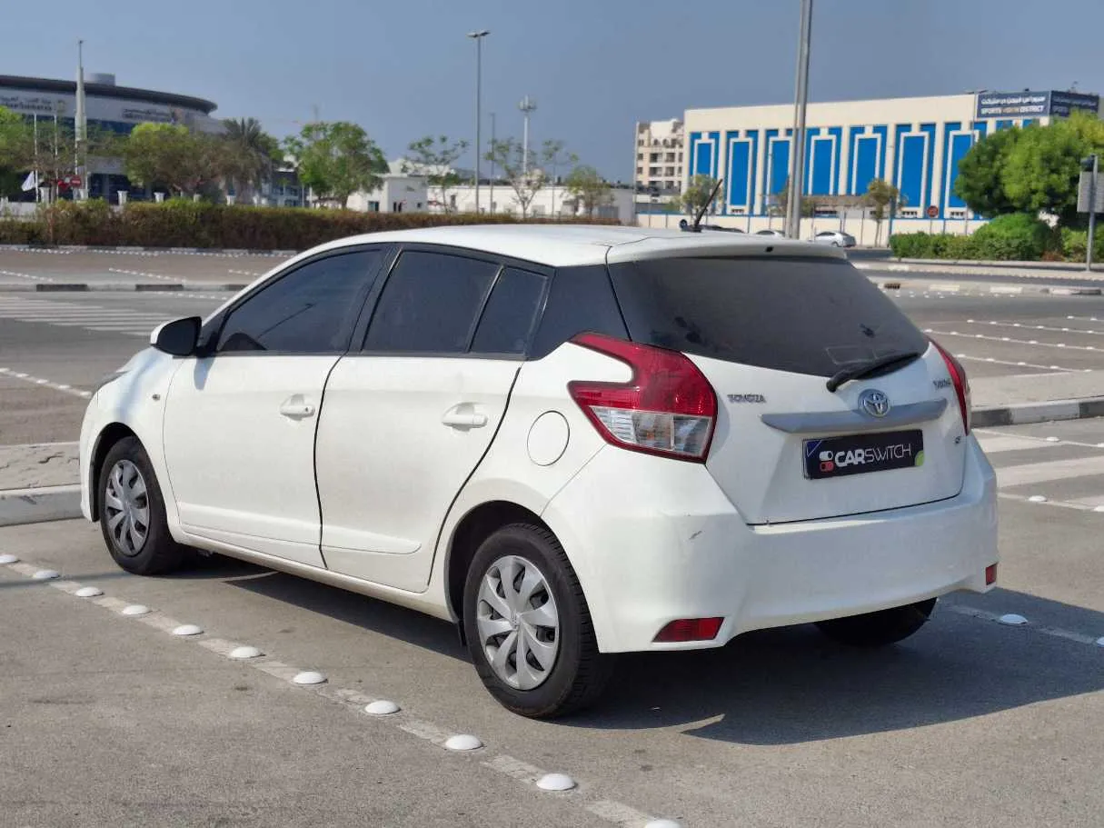 Car image 7