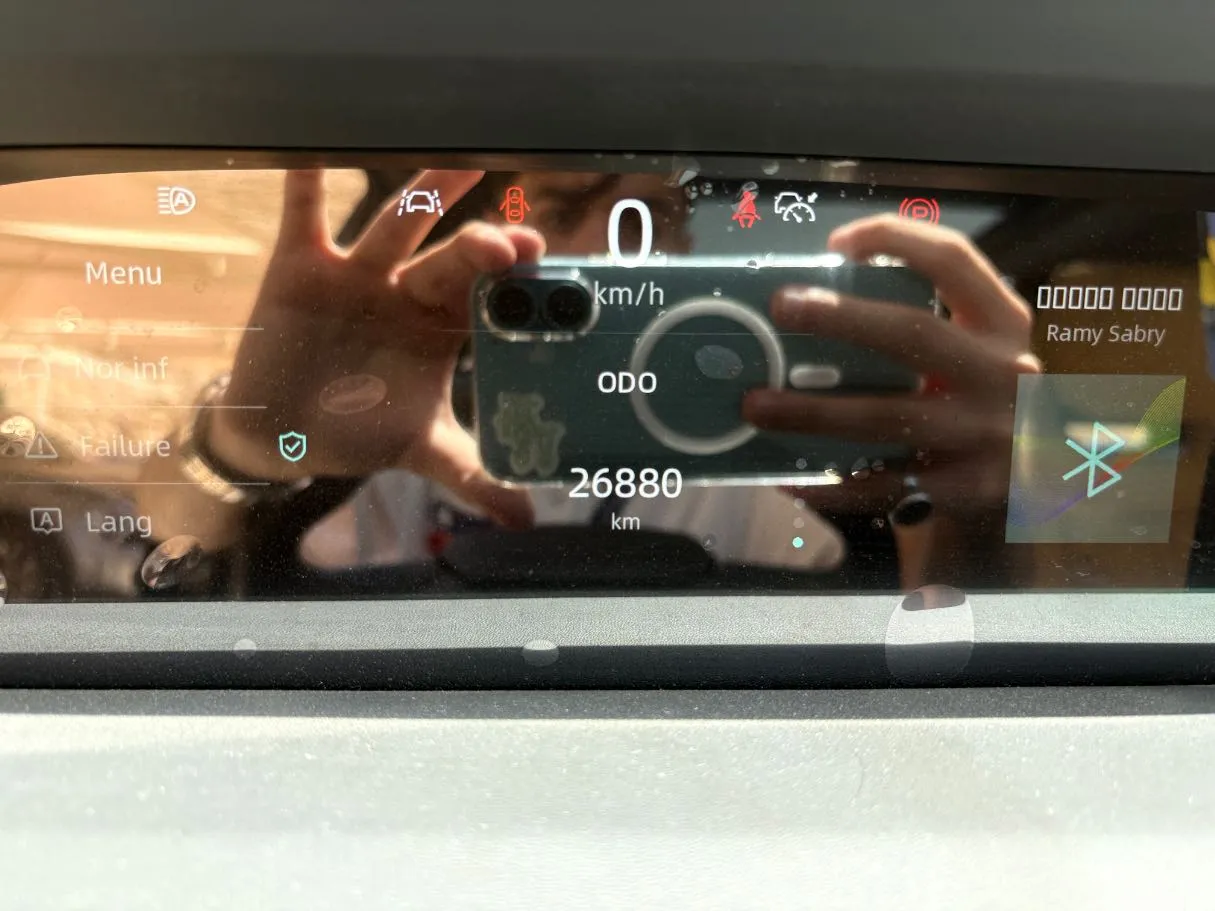 Car image 24