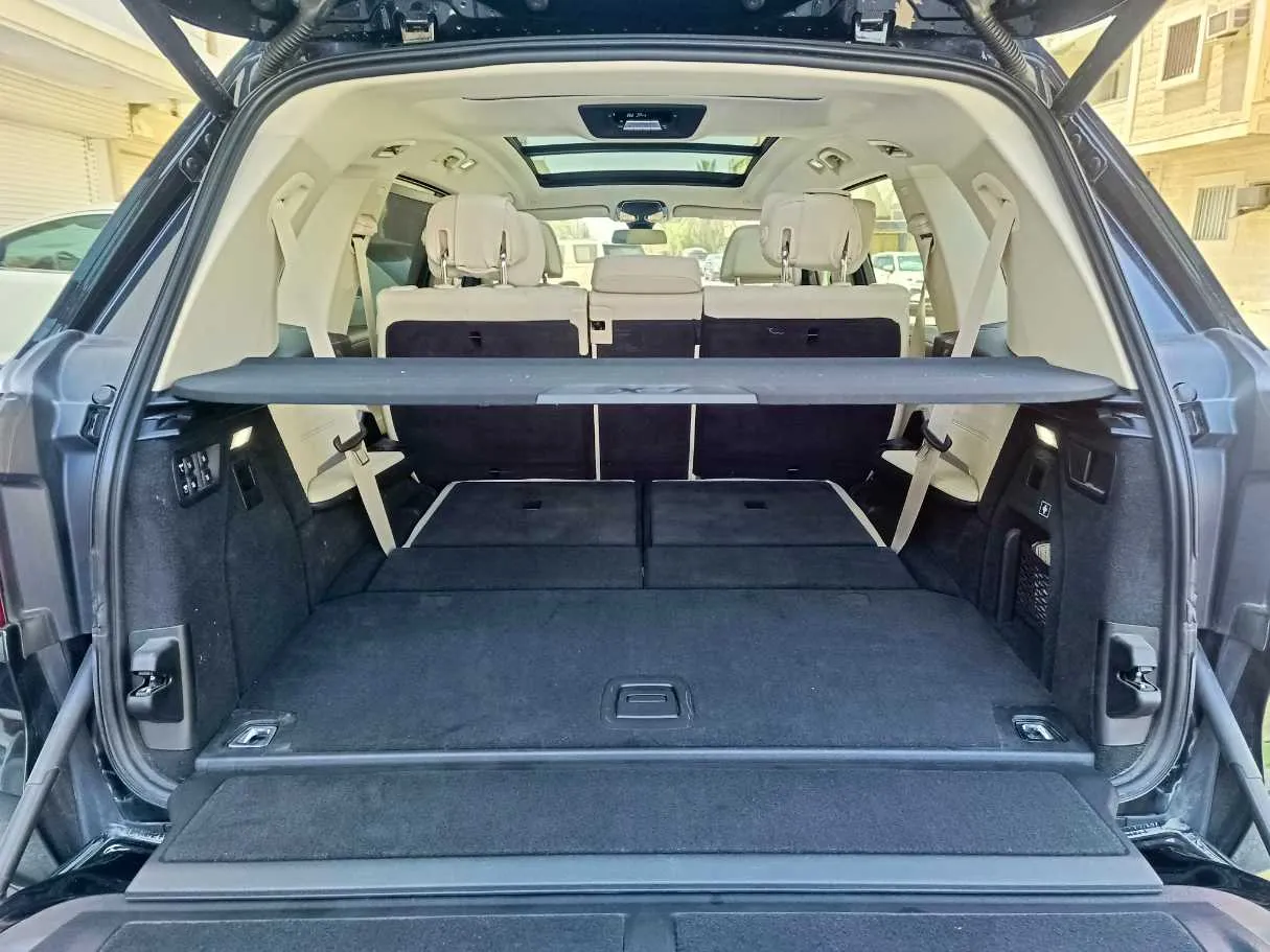 Car image 34