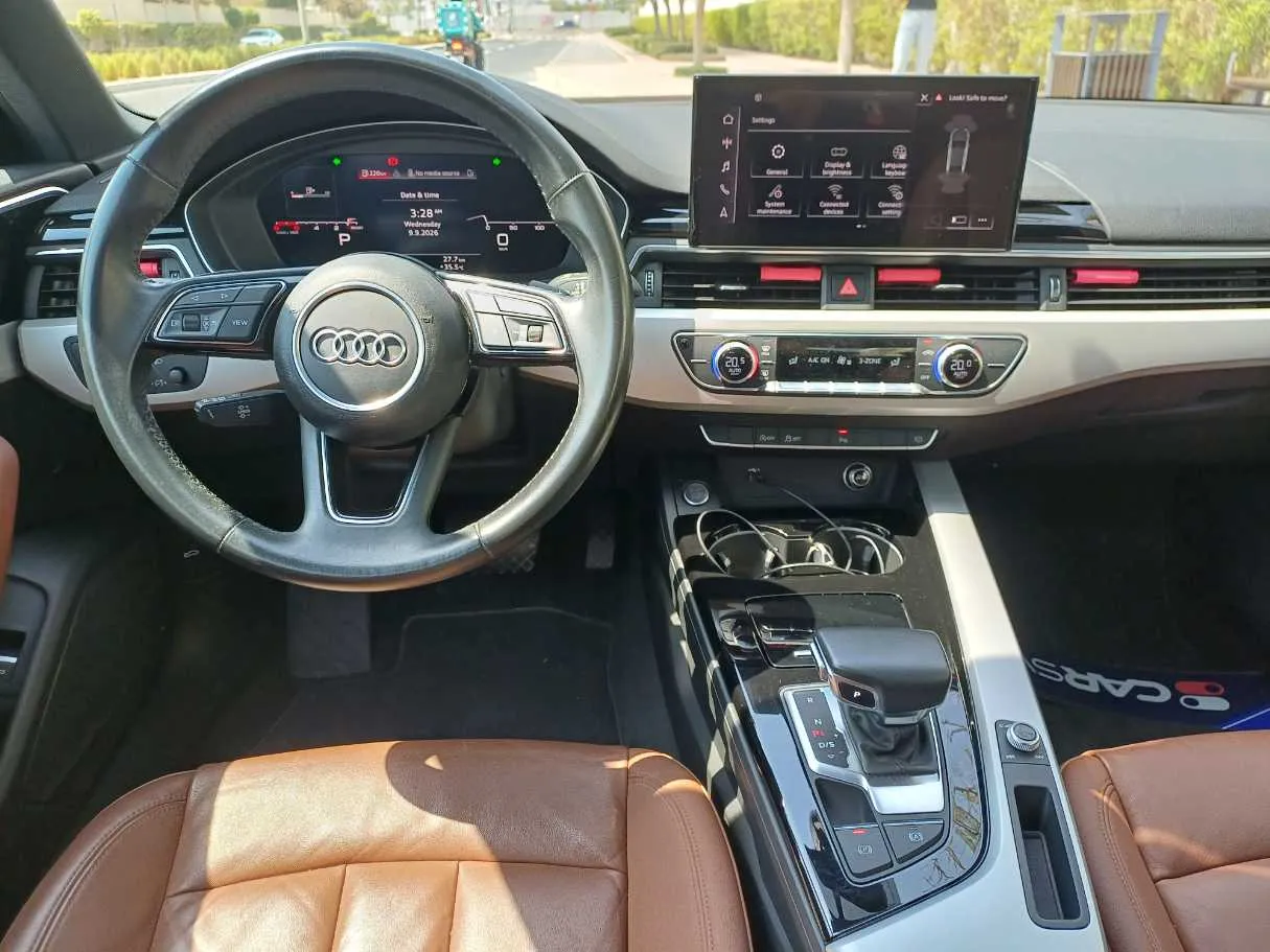 Car image 16