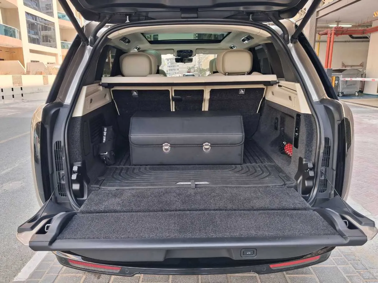 Car image 20